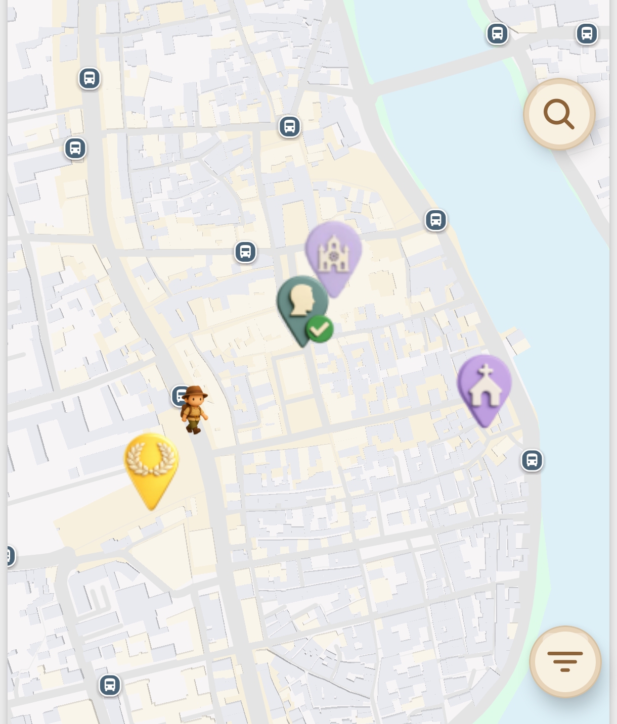 Carte ExploGo affichant plusieurs lieux patrimoniaux dans une ville